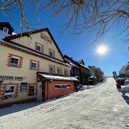 Penzion Erika Божи Дар Екстериор снимка